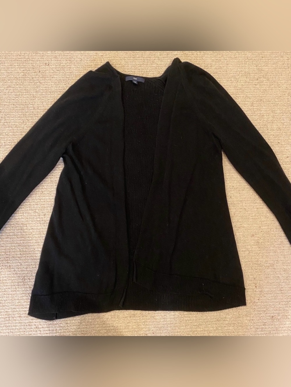 GAP Cardigan - Picture 3 of 7